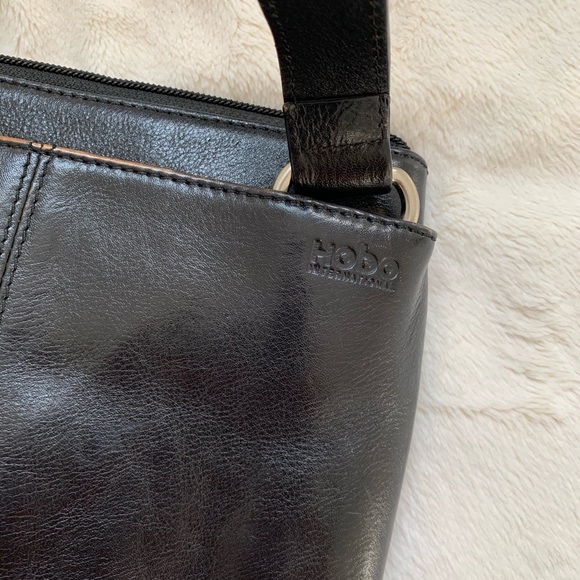 BLACK HOBO BAG W/RED LINING - Picture 3 of 7